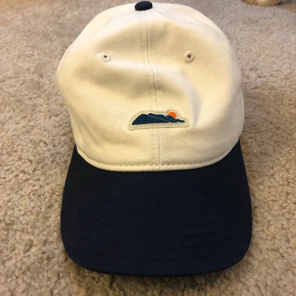 Edgevale adjustable hat